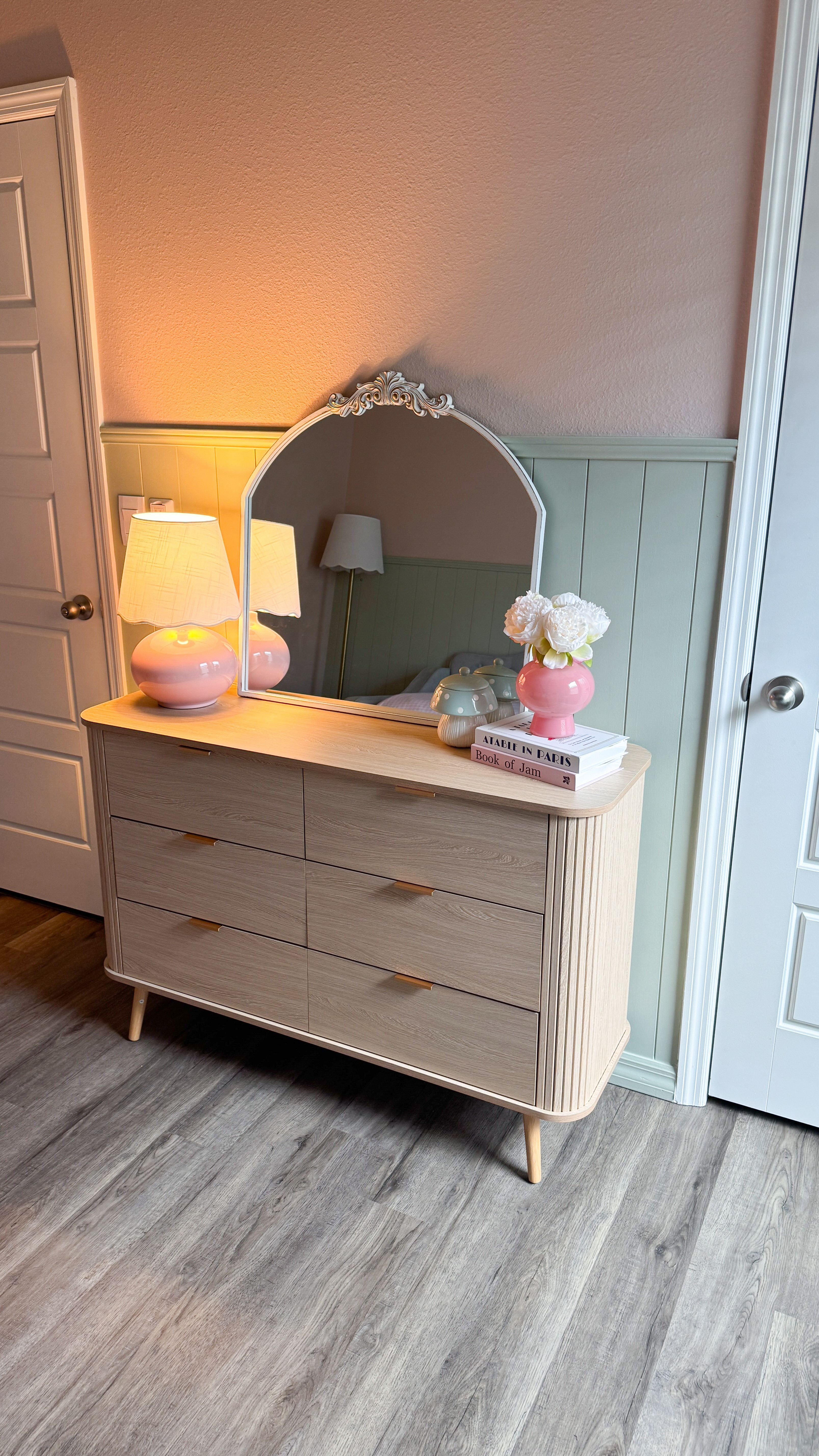 
No puedo creer que Isa este año cumple sus 7 años ya tiene una habitación de niña grande 🥹✨

#girlroom #girlroomdecor #girlroomideas #kidsroomideas

#LTKHome #LTKBaby #LTKKids