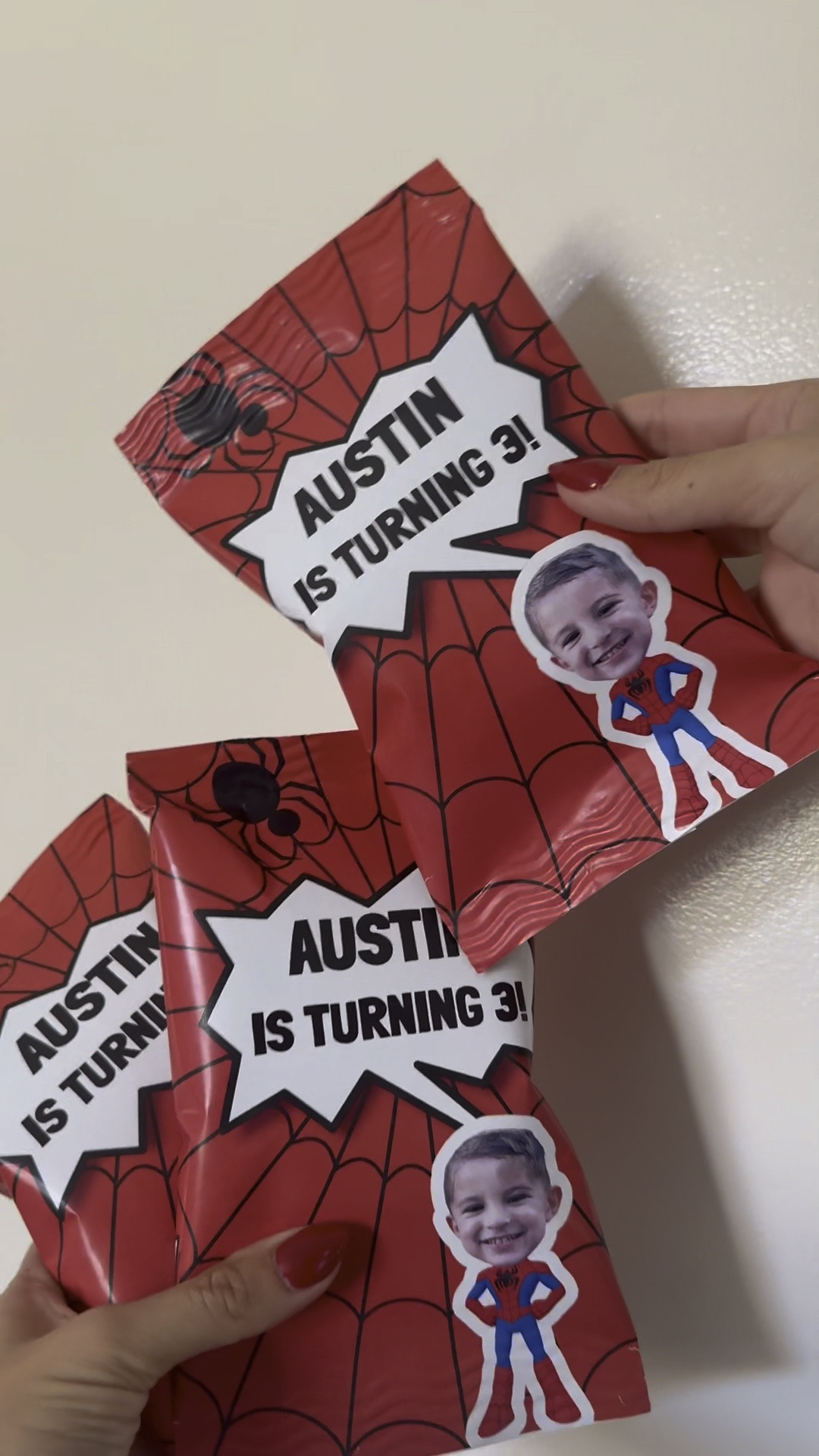 DIY chip bags for my sons birthday party 🕸️❤️

#LTKParties #LTKKids #LTKVideo