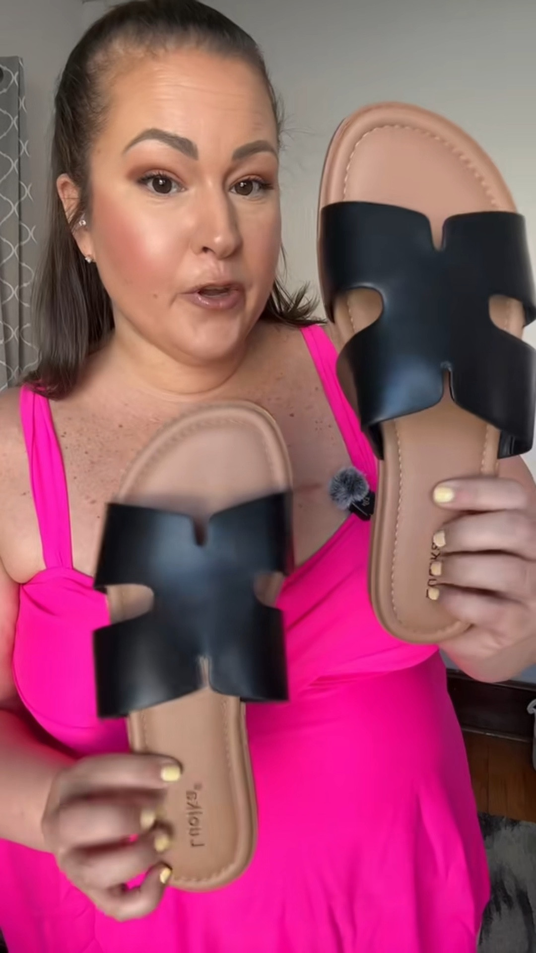 These wide foot sandals are a game changer!! 👏🏼👏🏼 

Wide foot sandals 
#sandals #wide foot sandals 
