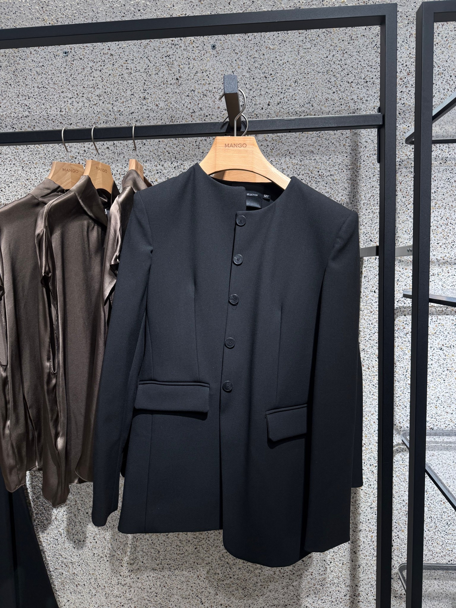 Mango black tailored blazer 

#LTKFashionMonth #LTKeurope #LTKautumn