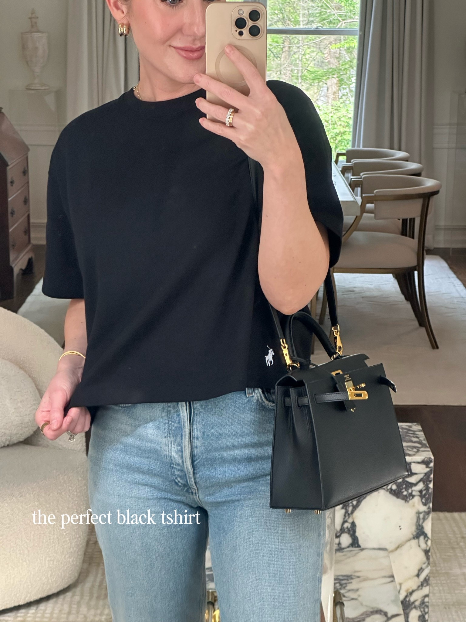 Hands down, the best black tshirt. Not too thin, the perfect cut and fit 👌🏻 
Medium 

#LTKootd