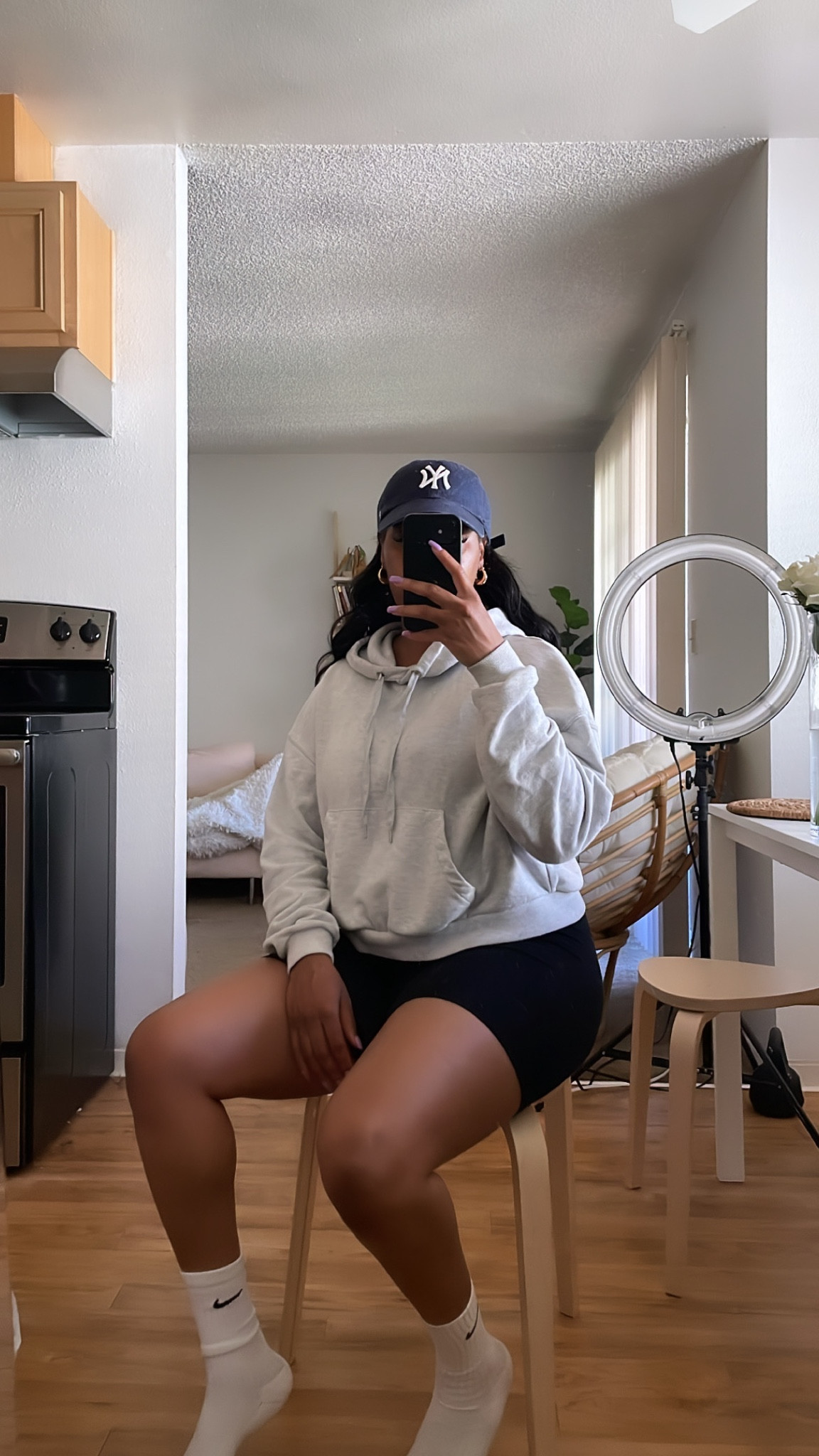 cozy, comfy chic, summer looks, running errands, minimalist, h&m, h&m shorts, 