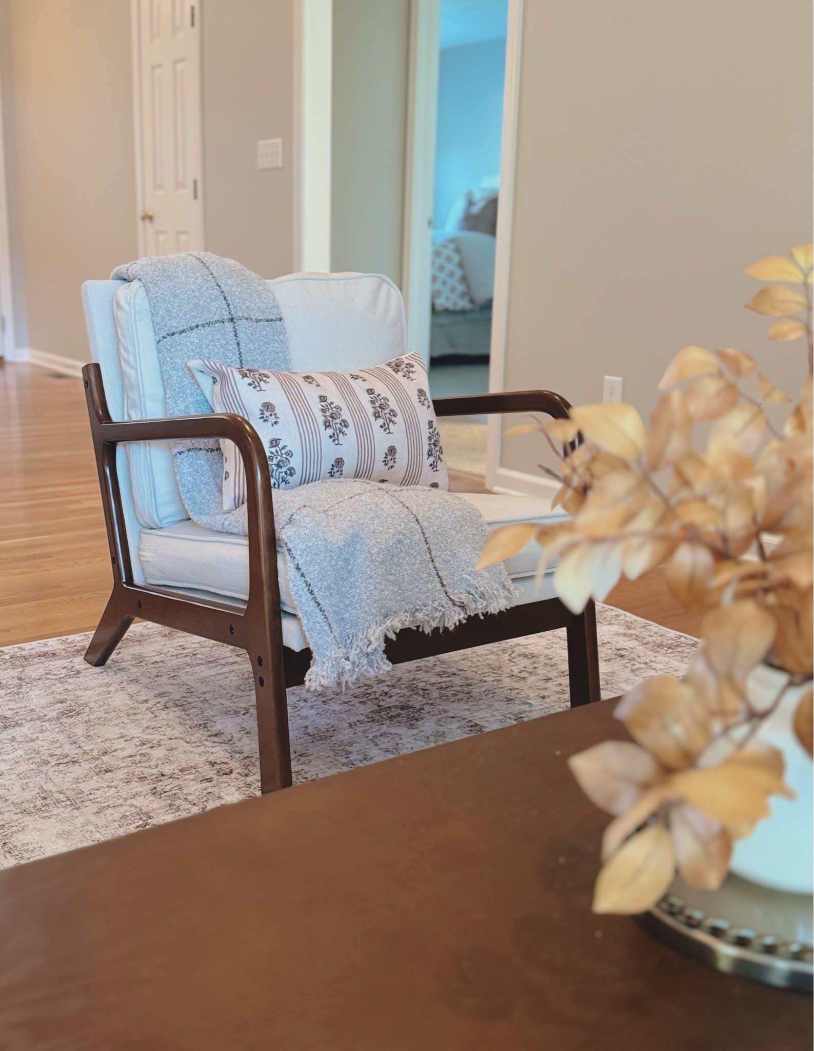 Gorgeous Mid-Century Modern accent chair… 2 for less than $200!

#LTKHome
