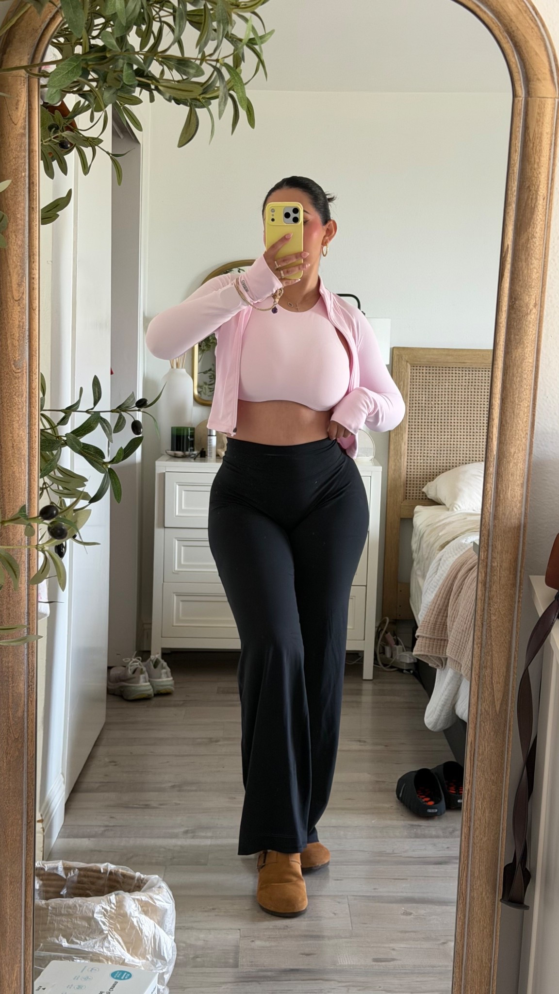 Wearing size medium 

#LTKootd #LTKmomlife #LTKfitnessgoals