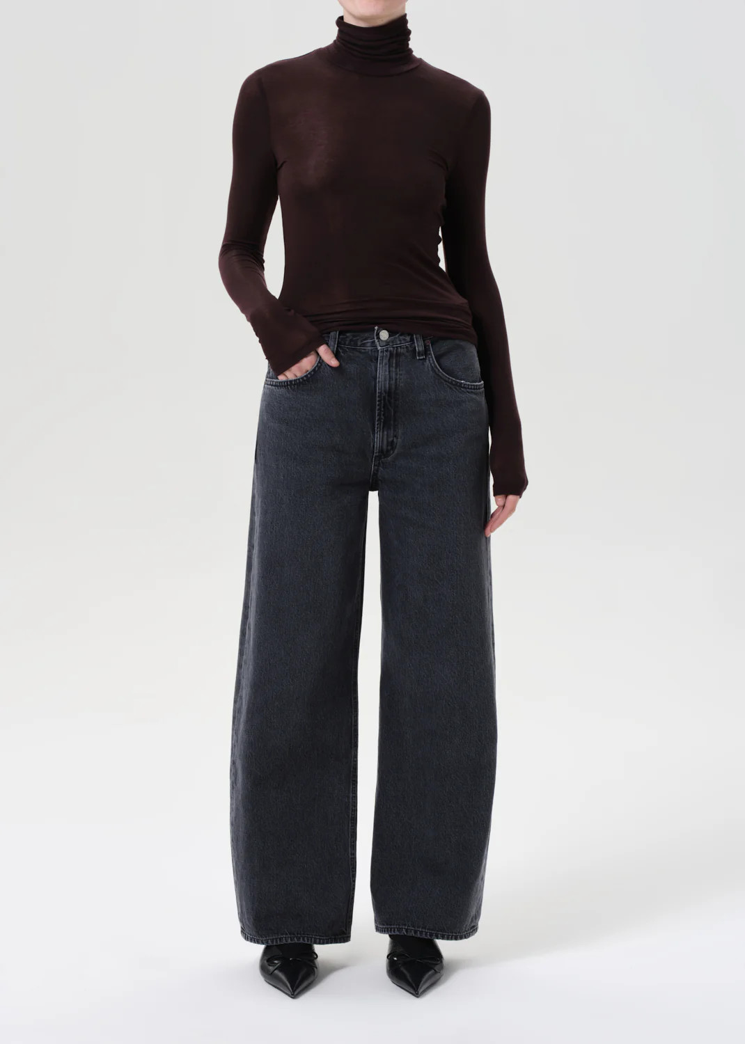 Low Curve Jean (Weightless) in Symbolic | AGOLDE