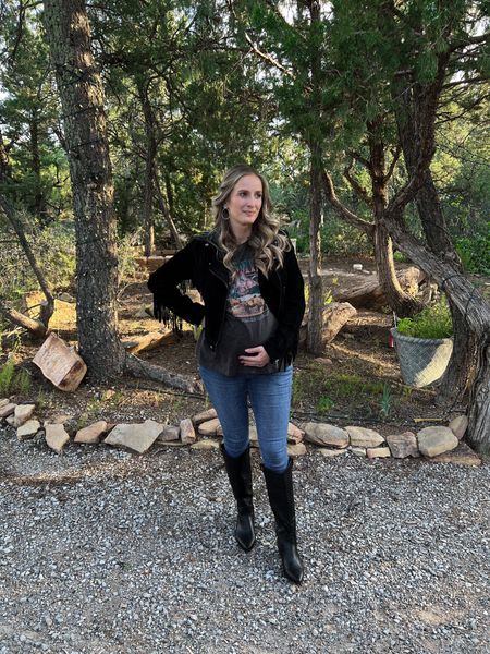 Took baby to see (hear) my favorite @morganwallen last night🖤 

Linked similar jackets at all price points starting at $25, and sized up to an xl in this shirt for a baggy fit for baby.

#LTKbump #LTKstyletip #LTKSeasonal