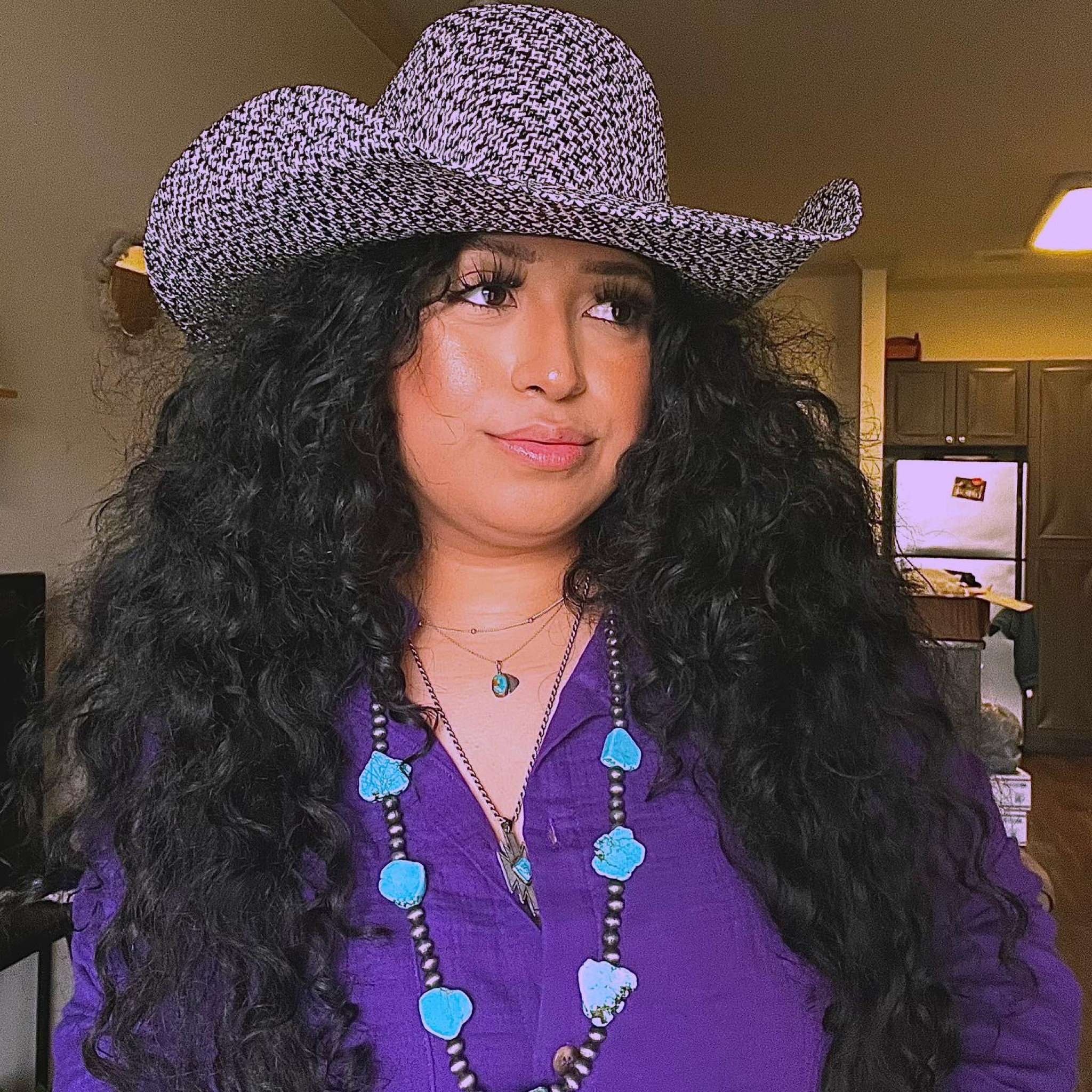 Black straw hat

#LTKstyletip #LTKfit #LTKcurves