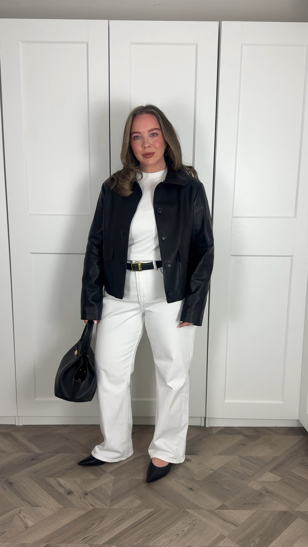 I wear a small in the tshirt, a 31 short in the jeans and the jacket is old F&F so I’ve linked similar ❤️ 

Minimal 90s outfit / Abercrombie jeans / white jeans / spring outfit / faux leather jacket 

#LTKjeans #LTKmidsize #LTKspring
