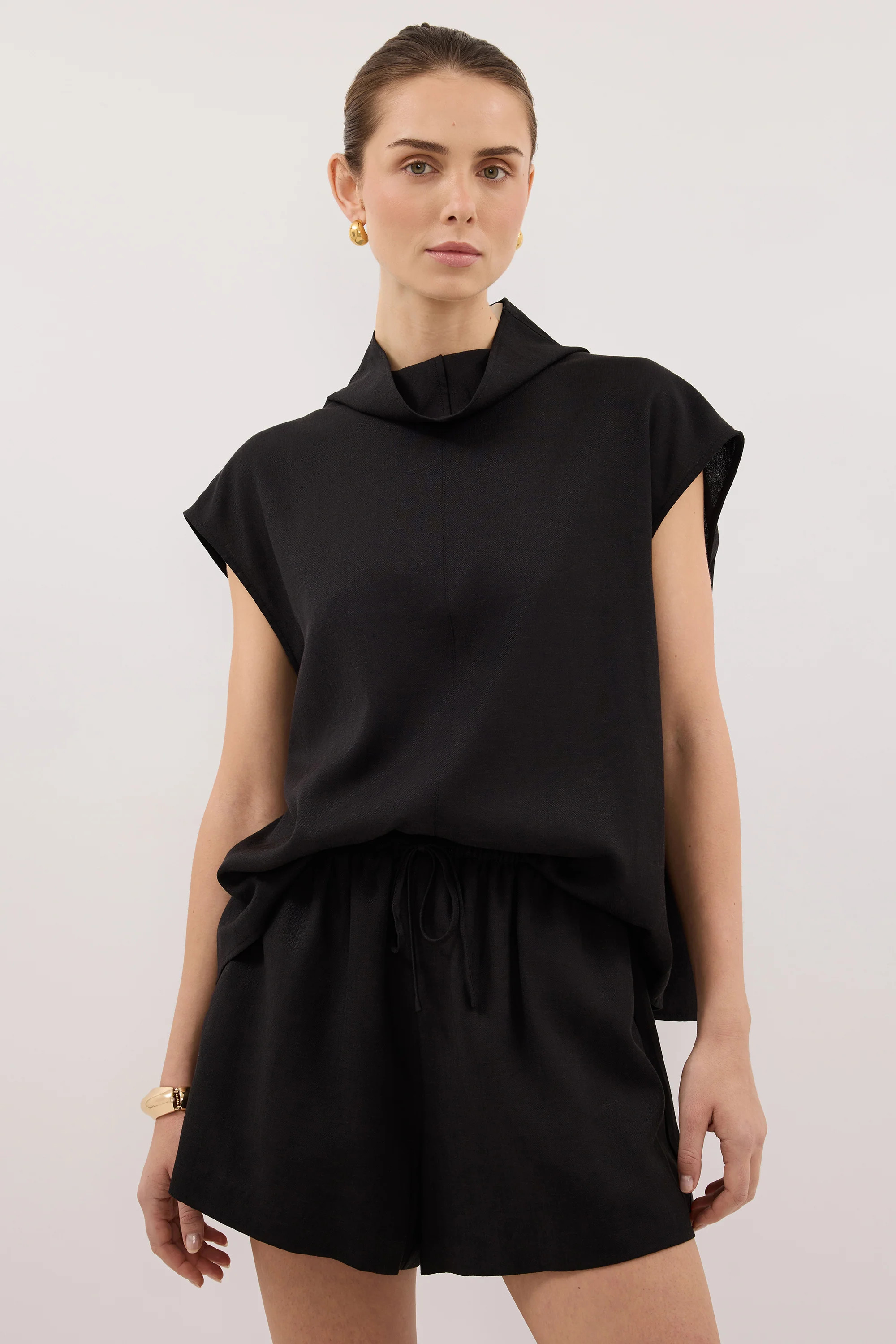 CALIA BLACK FUNNEL NECK TOP | DISSH