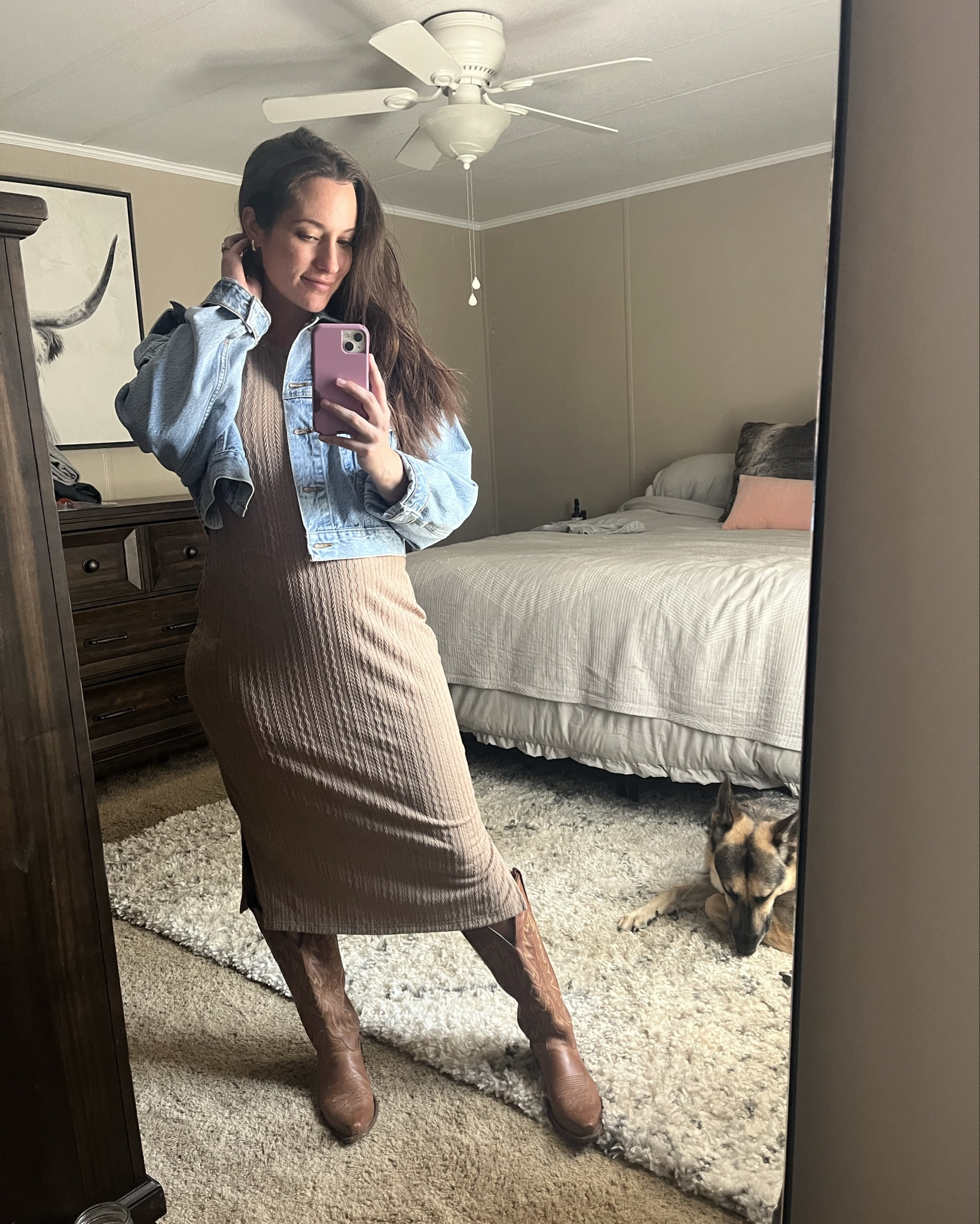 Fall clothes >>> summer clothes 🪵🍁 Oversized denim trucker jacket from Abercrombie, midi halter dress from Amazon, and cowgirl boots💅🏼

Fall outfit | cowgirl | western | maternityy

#LTKBump