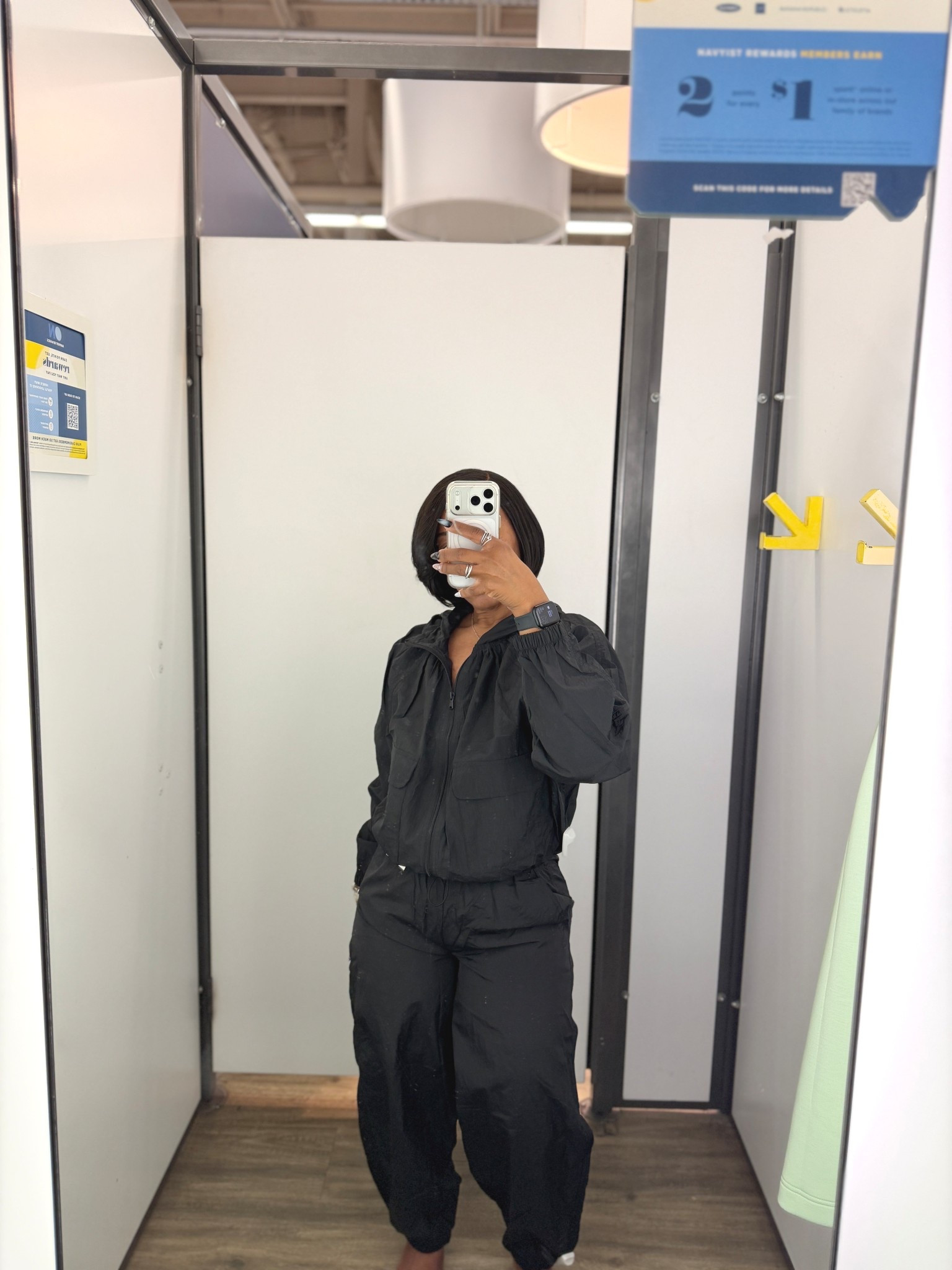 I am wearing a size small in this windbreaker look in both the top and bottom. The bottoms do cuff, the set is very lightweight. It does come in another color option, good for this light windy days. Good for a sporty look. 

#LTKFindsUnder100 #LTKActive