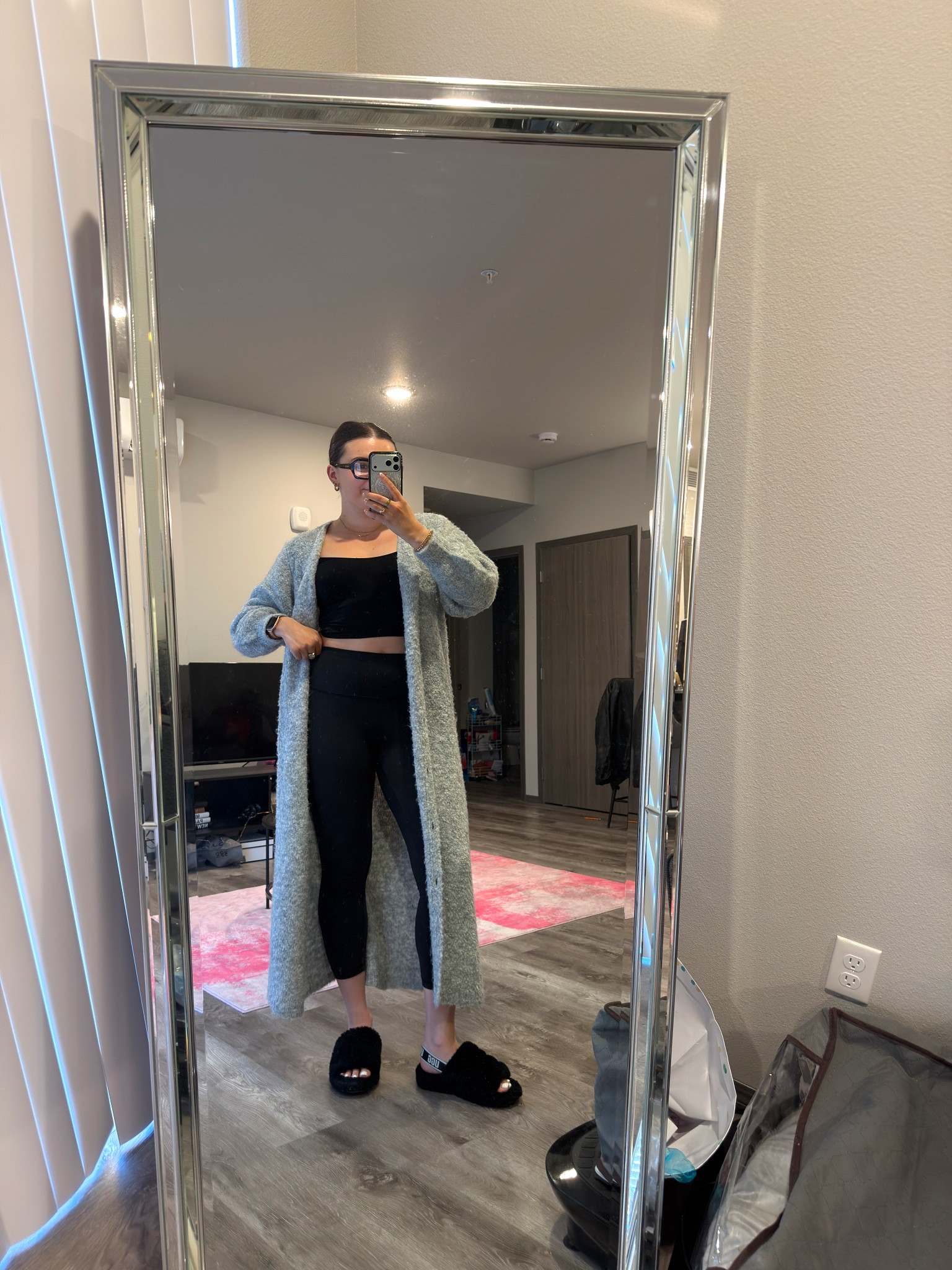 Busy work from home week with lots of meetings! Been obsessed with this new cardigan dress as a light and cozy layer 🩶

I’m wearing a L dress, size M tank, size 10 leggings and size 9 slippers

#LTKWorkwear #LTKMidsize #LTKootd