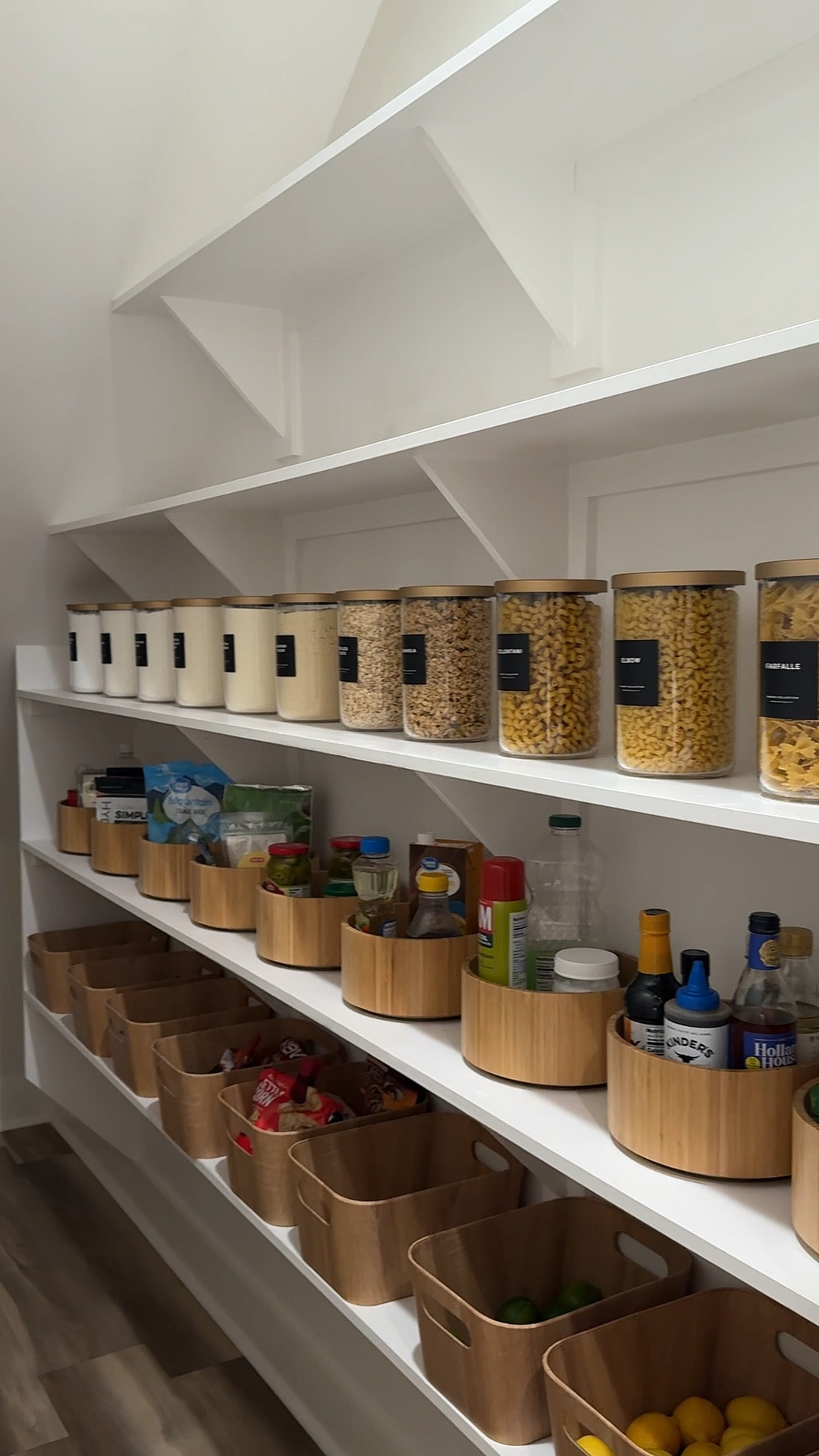 Part 3 of my pantry organization 🖤🖤

#LTKHome #LTKSaleAlert #LTKU