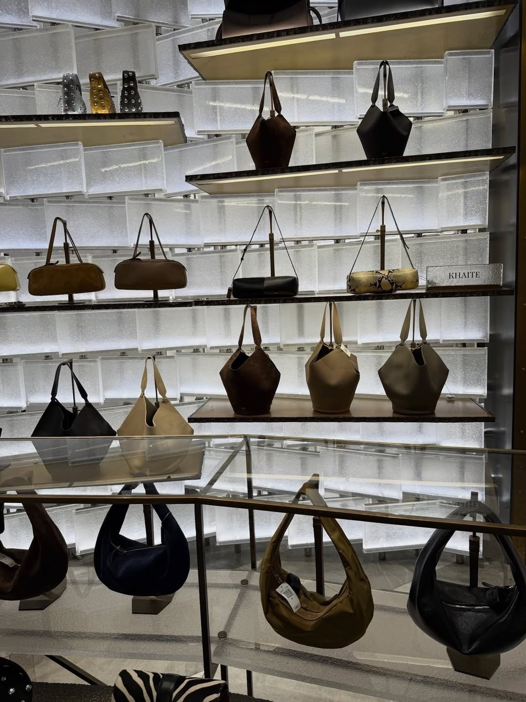 The bags I keep reaching for lately 🤍

I did a deep dive on the it bags for spring—the ones that actually feel current right now, but still wearable beyond just this season. Think effortless, elevated, and worth the investment.

#LTKootd #LTKSeasonal