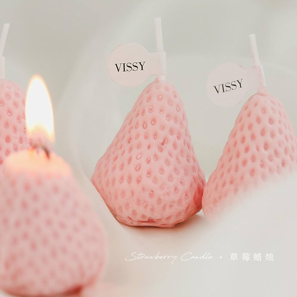ZMMG Strawberry Shaped Scented Candle, Decorative Candle for Table Photo Prop Birthday Gift，4PACK 75 | Amazon (US)
