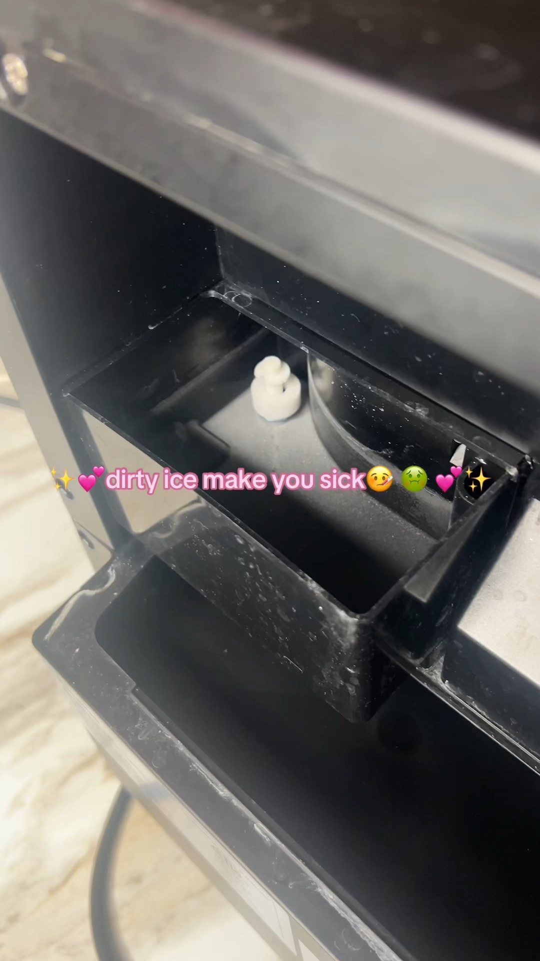 How often do you clean your nugget ice machine? If you don't clean it, you should 😏🥴
#nuggeticemaker #icemakercleaning #icemakermachine #kitchenessentials #icemachinedescaler

#LTKHome #LTKfoodie