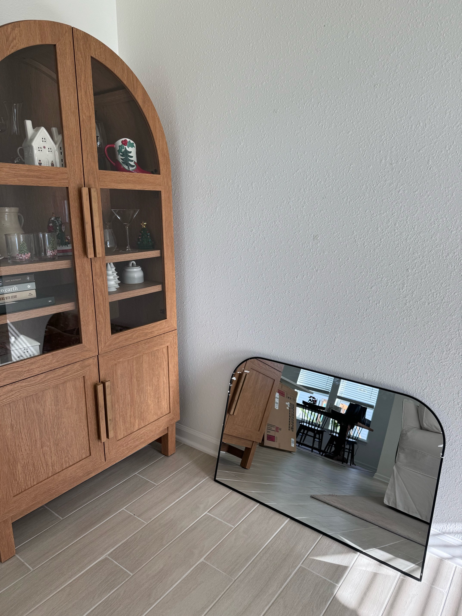 $20 mirror!!!!!!! 

#LTKCyberWeek #LTKGiftGuide #LTKHoliday