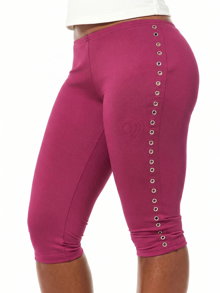 SUMWON WOMEN Capri Leggings With Silver Eyelet Grommet Detail Side Trim Stretch Jersey Cropped Pants | SHEIN