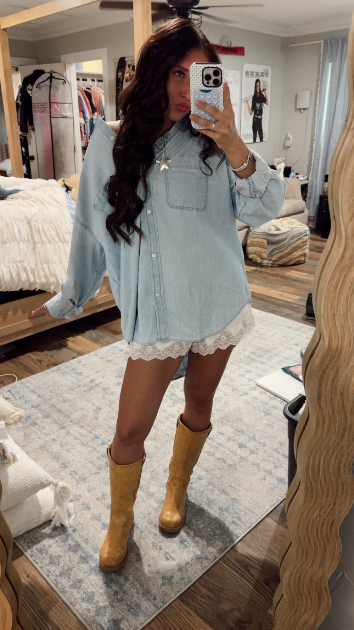 Love the Jean jacket look

#LTKgrwm #LTKootd #LTKdayinmylife