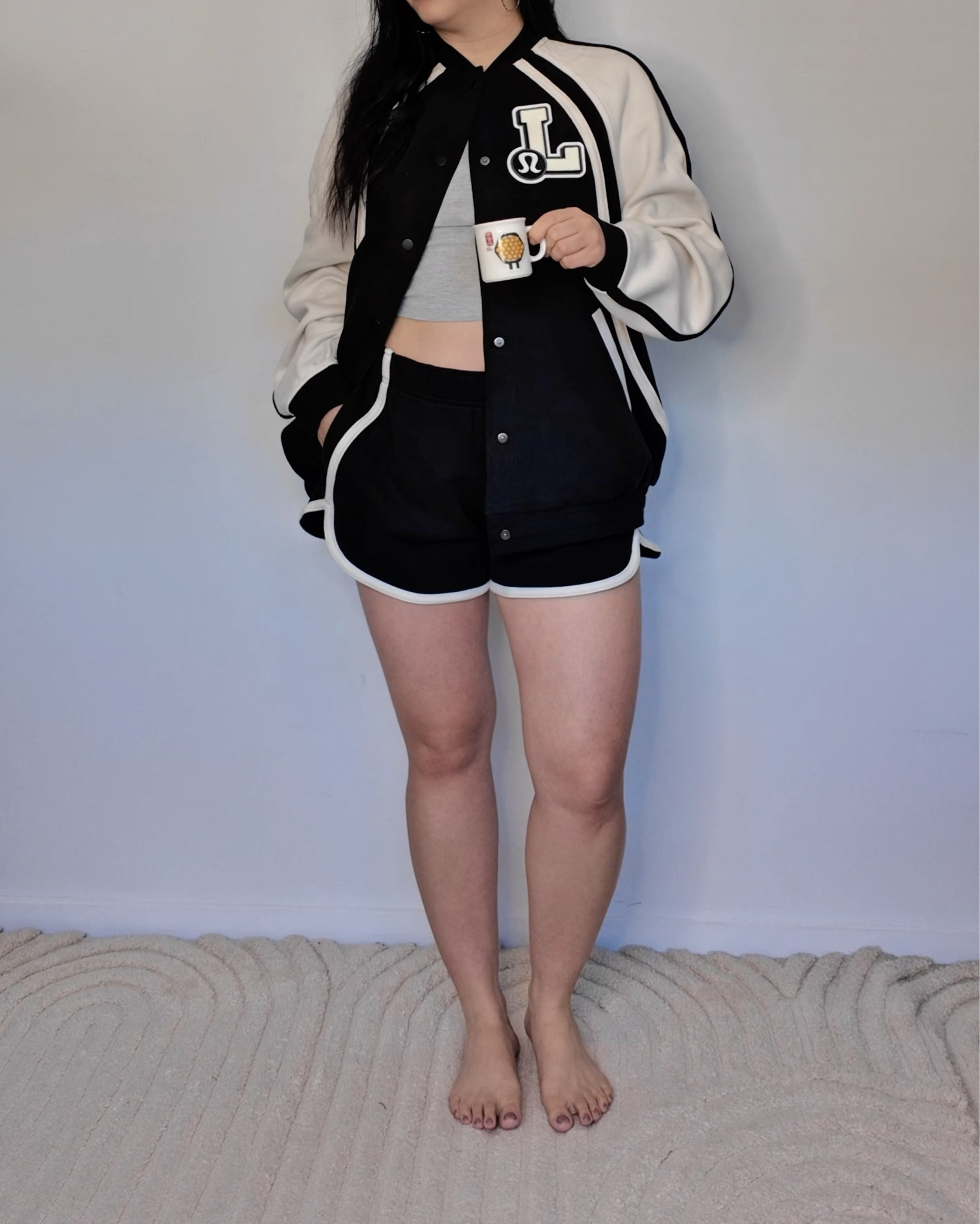 I’m going to be living in this Lululemon varsity jacket & jogger shorts 

#LTKwinter 

#LTKaustralia #LTKfitness