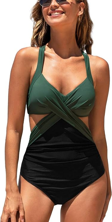 CUPSHE Women's One Piece Swimsuit V Neck Colorblock Bathing Suit | Amazon (US)