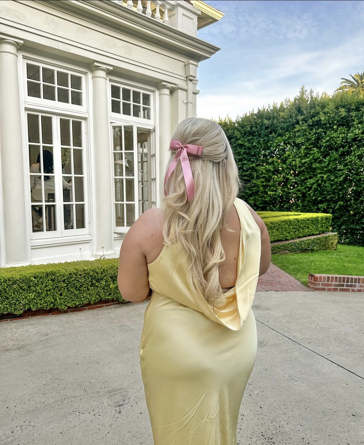 The perfect “How To Lose a Guy in 10 Days” dress. Use code DRESSFEST for an additional discount! 

#LTKWedding #LTKSaleAlert #LTKMidsize