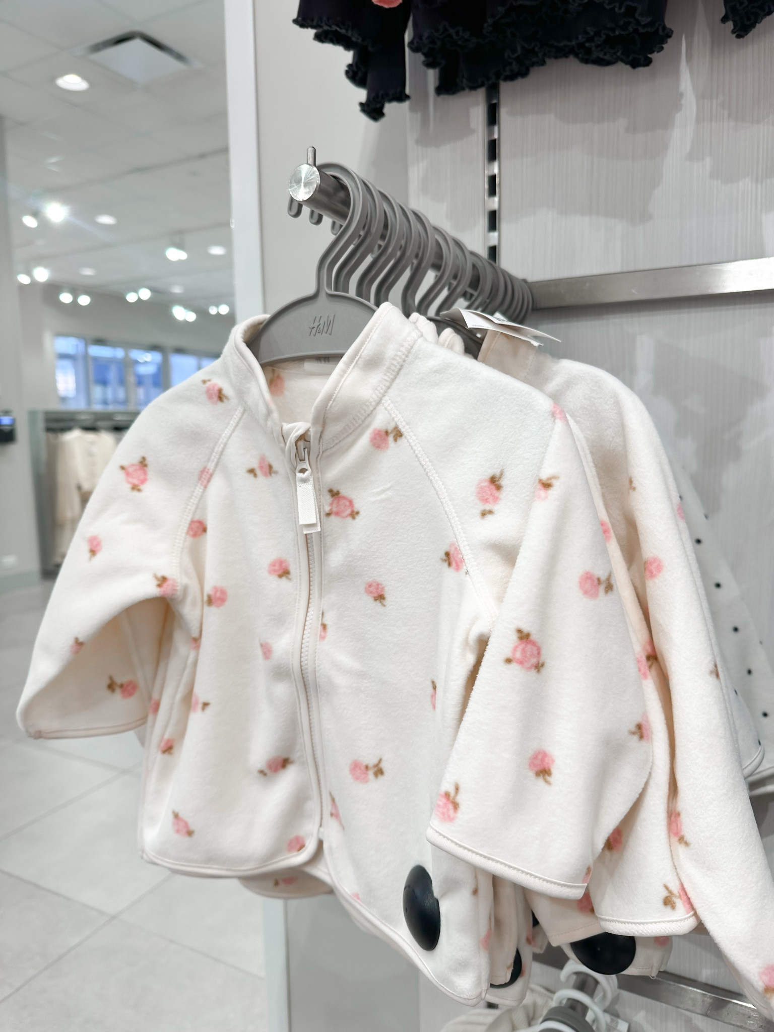 precious baby zip up jacket 🩷