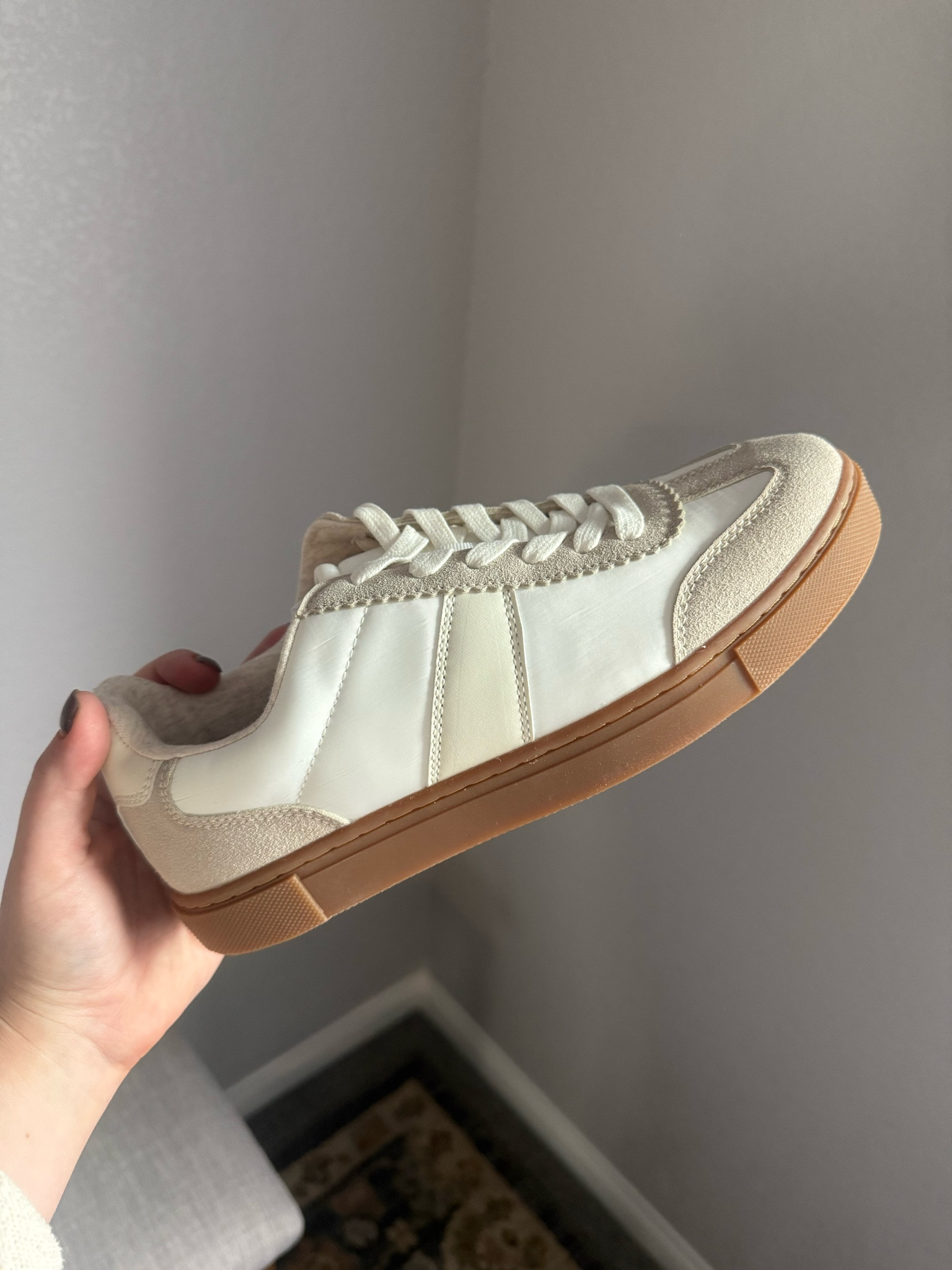 How adorable are these sneakers?! Super comfy and currently on sale! 💋

#LTKFindsUnder50 #LTKShoeCrush #LTKCyberWeek