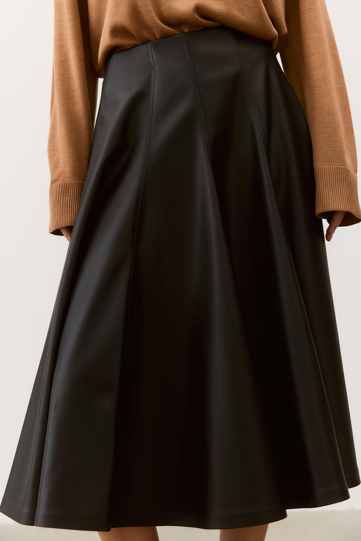 Coated circular skirt | H&M (UK, MY, IN, SG, PH, TW, HK)