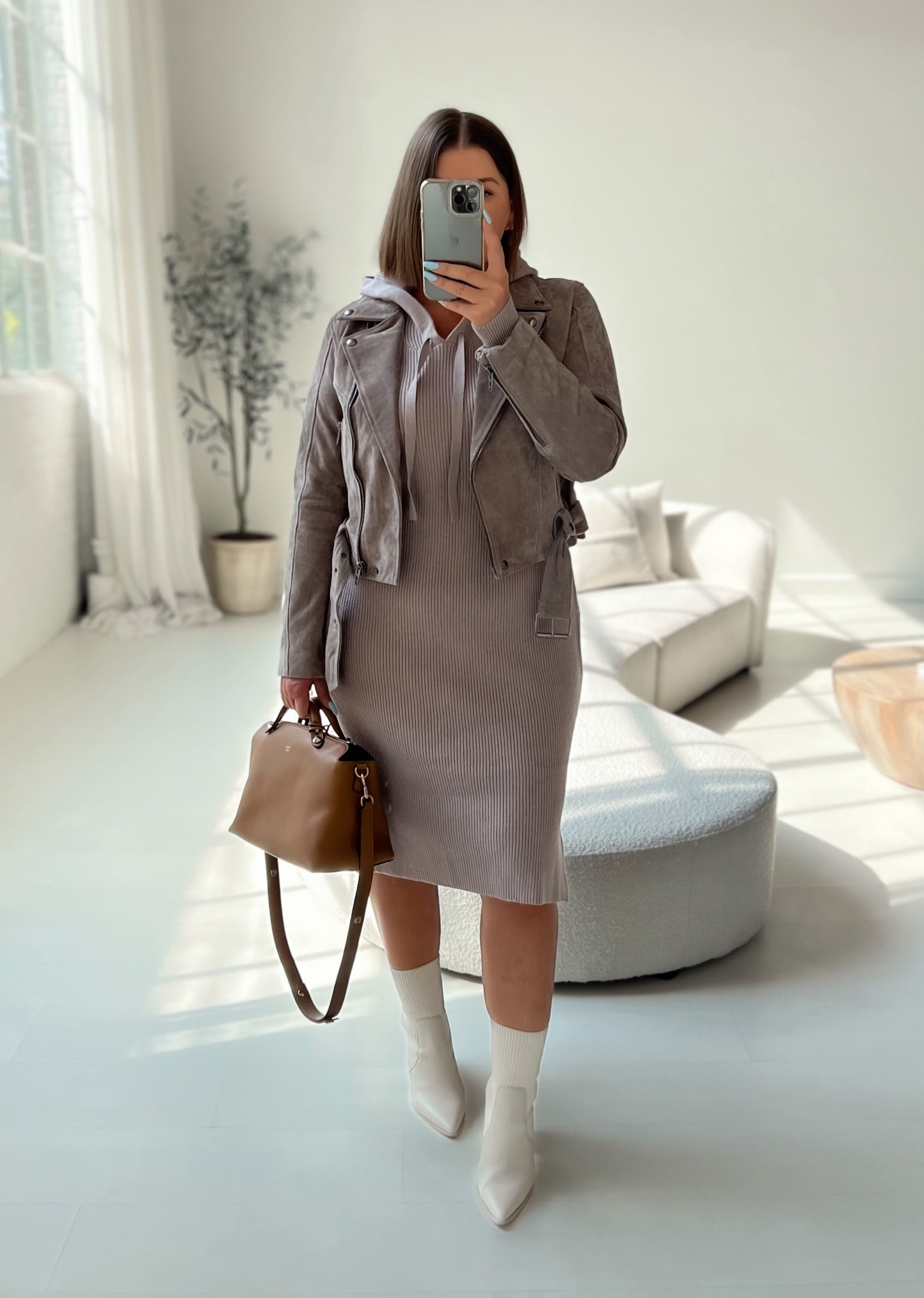 Sweater dress runs TTS 



#LTKunder50 #LTKunder100 #LTKstyletip