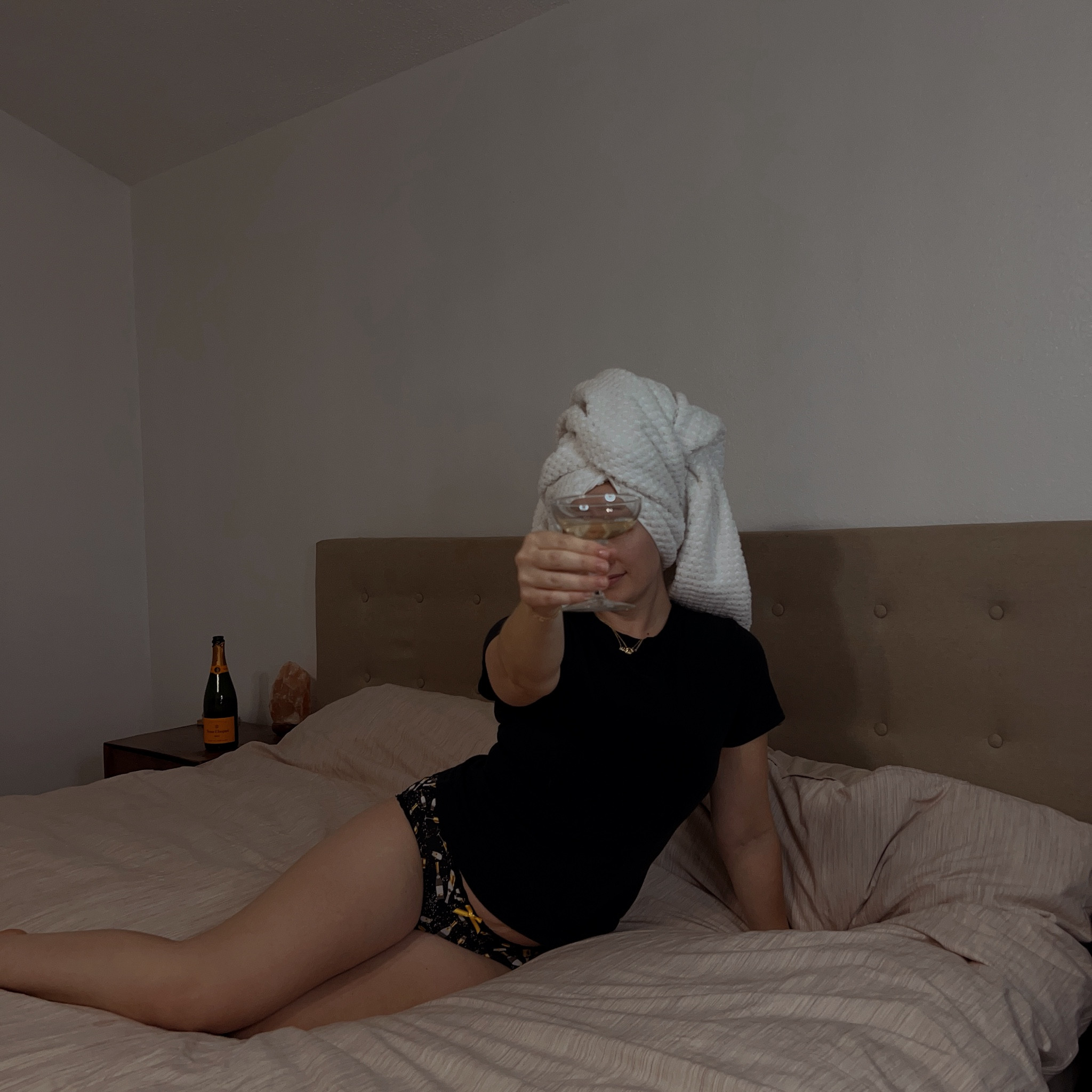 Happy New Year!! 🥂🤍🎊 I rang in the new year at home in my bed and it was glorious 🤣 

This post was in collaboration with an underwear company called Splendies. I linked what I was wearing except for the undies because they aren’t on LTK 

#LTKParties #LTKHome #LTKSeasonal