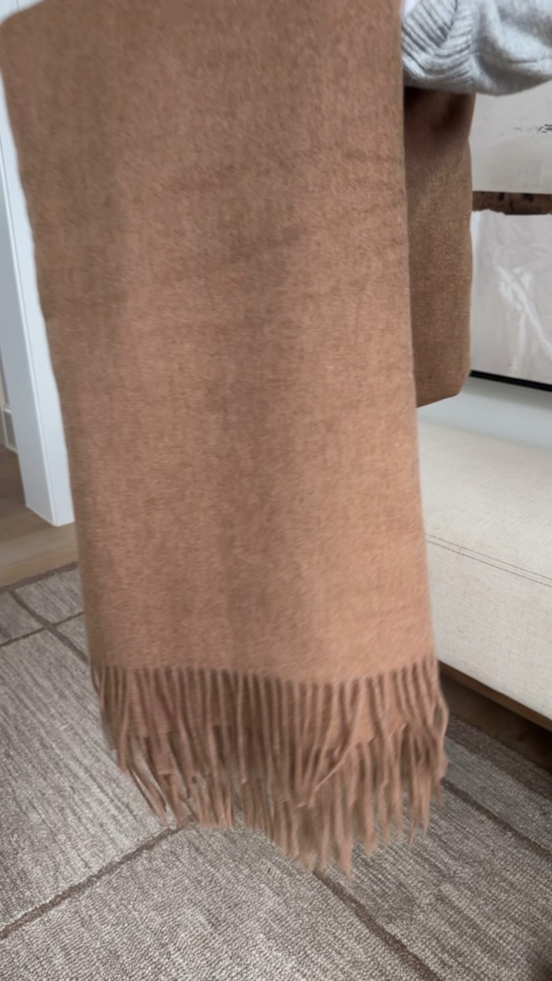 Quince cashmere in a throw blanket makes my entryway feel so elegant! Check out what I ordered for my home. 
@onequince #quincepartner


#LTKHome #LTKdayinmylife #LTKFindsUnder100