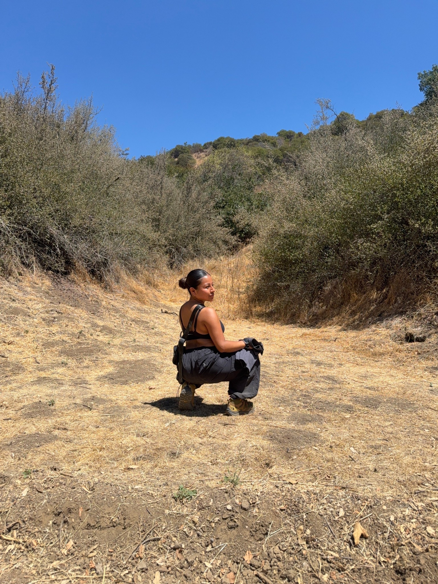 Love these new black pants for hiking and it’s easy to style 

#LTKActive #LTKPetite #LTKStyleTip