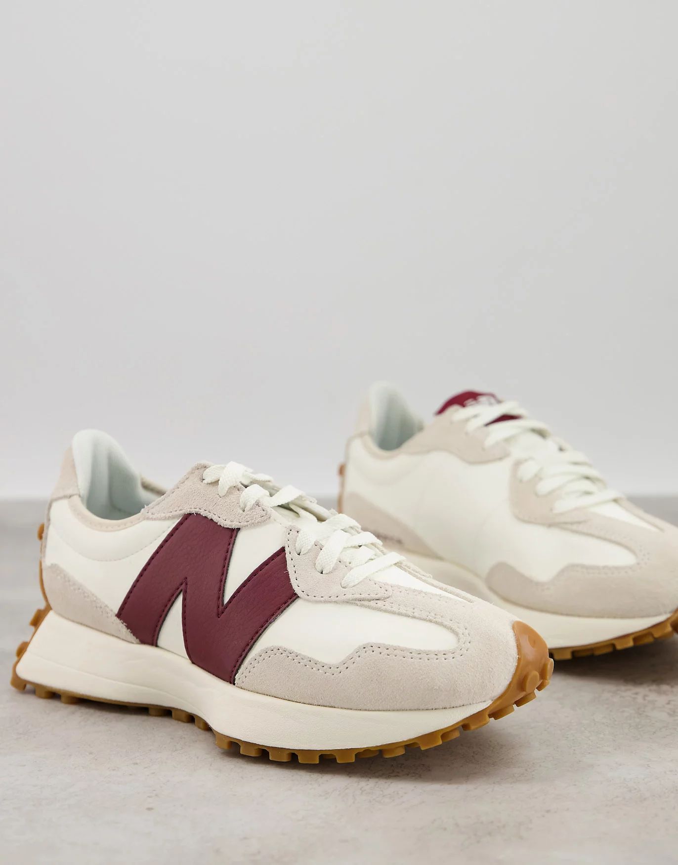 New Balance 327 trainers in off white and burgundy | ASOS (Global)