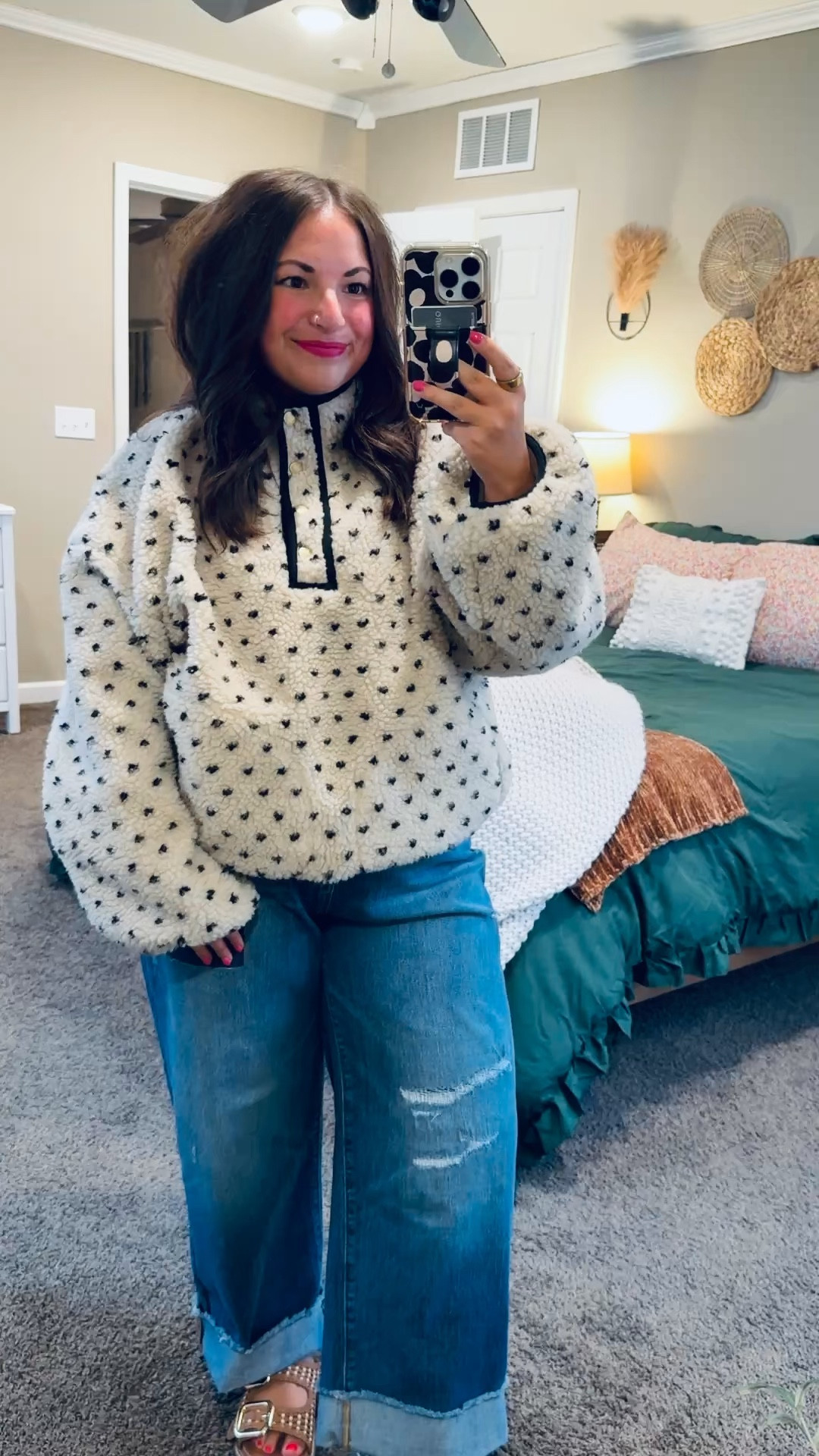 I've had my eye on this cozy fleece for so long & it did not disappoint!

sandals: fit true to size // wearing a 5
jeans: fit oversized // wearing a 14
quarter snap: fits true to size // wearing an XL 

 

#LTKootd #LTKOver40 #LTKMidsize