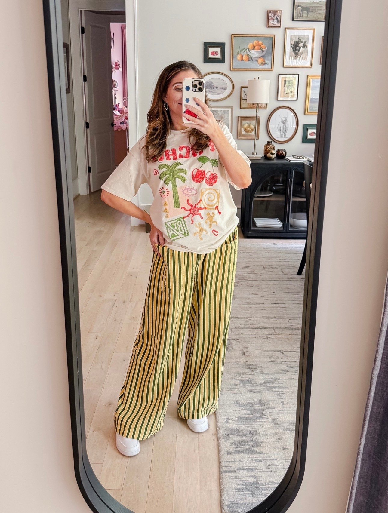 Such a fun outfit for summer! Lightweight, cute & totally on trend!
Tee M / Pants M (runs large) / Sneakers tts

#LTKootd #LTKSeasonal #LTKMidsize