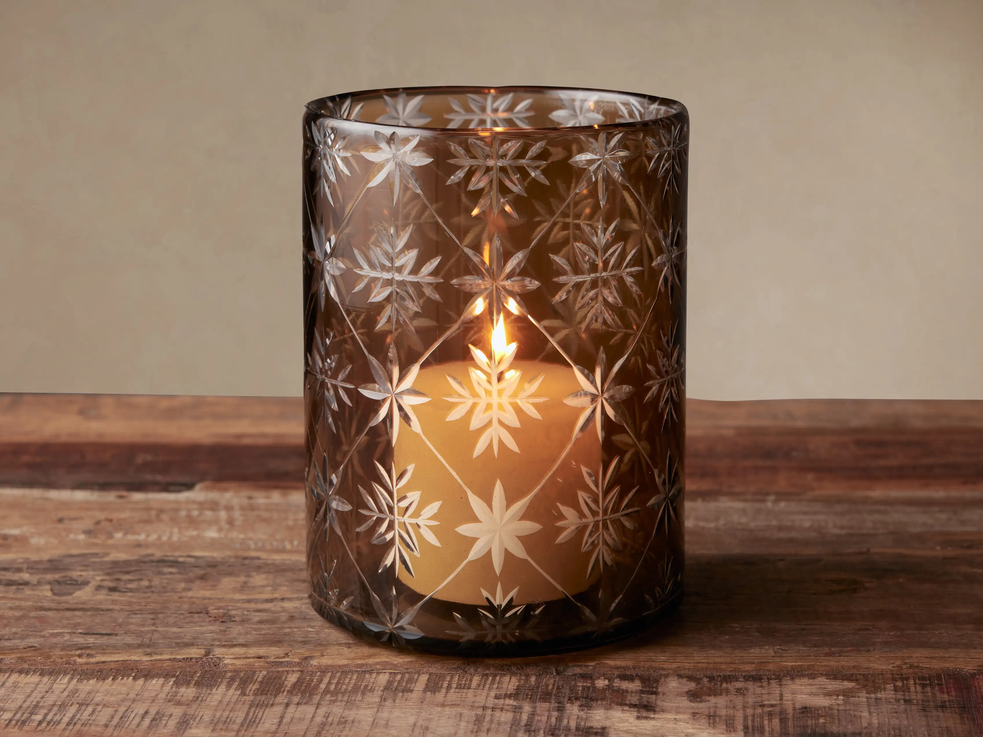 Norma Small Hurricane in Green | Arhaus