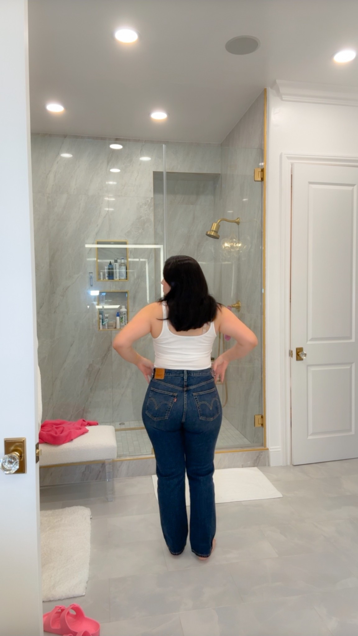 Curvy jeans 
Levi’s jeans
Levi’s 501 curvy

#LTKHoliday #LTKGiftGuide #LTKCyberWeek