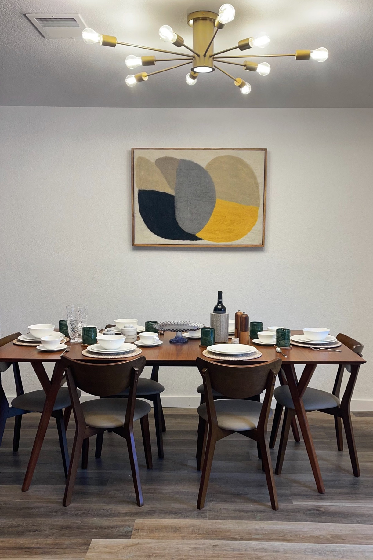Mid-Century-Modern dining room

#LTKhome