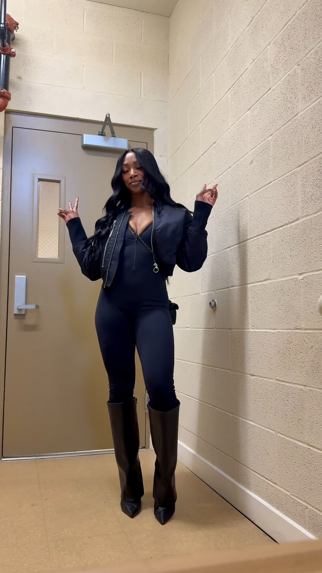 Boots tagged! Bodysuit is from STRIPT, jacket Phillip Lim

#LTKootd