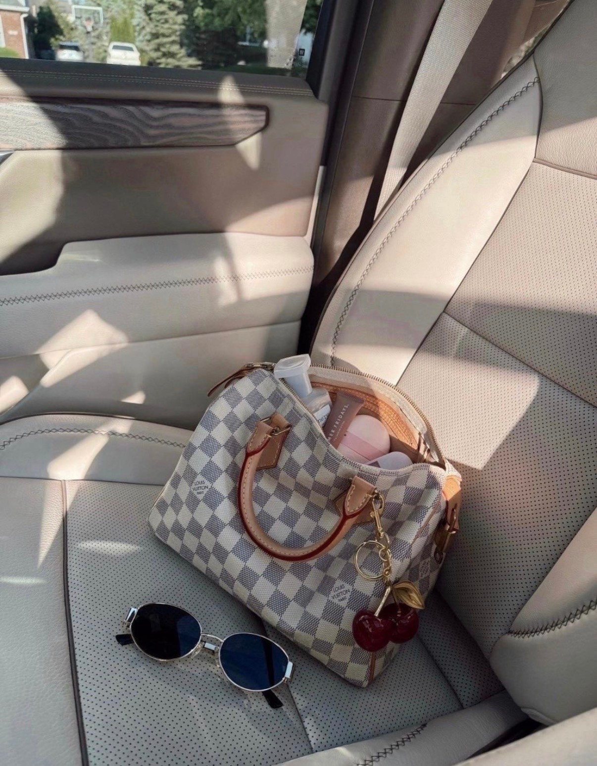 A few of my favorite things ✨

#LTKgrwm #LTKmomlife #LTKdayinmylife