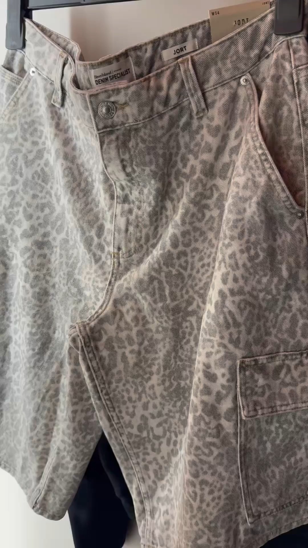 Jord in Jorts 

I think these are just a vibe, it takes some confidence to wear but will make anyone the centre of attention 

#LTKmens #LTKspring #LTKuk