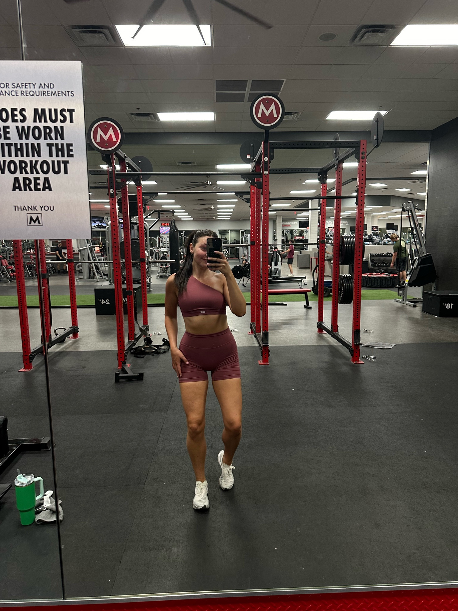 Size small top - medium bottom 

#LTKActive #LTKFindsUnder100 #LTKFitness