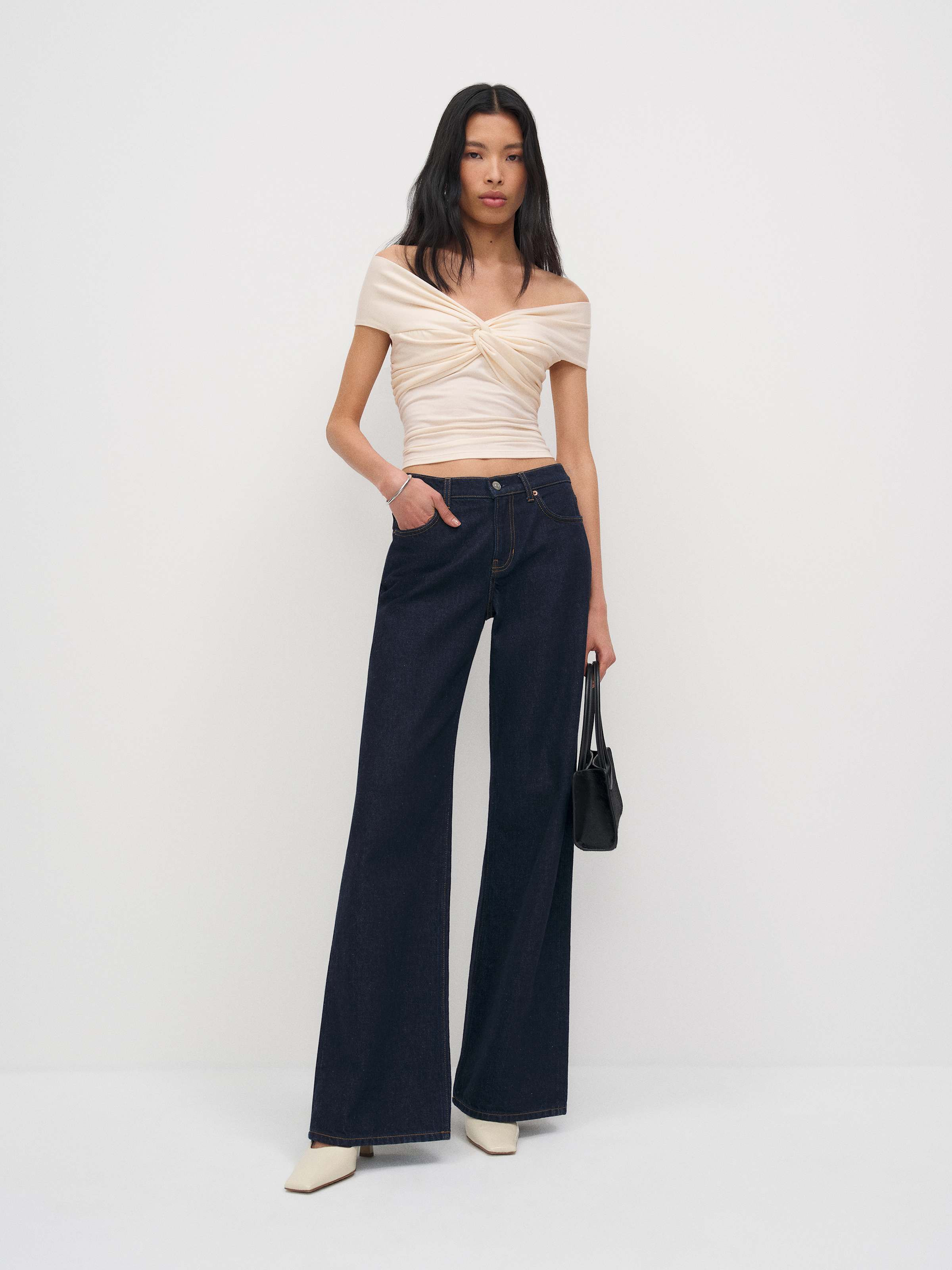 Ezlynn Knit Top | Reformation (Global)