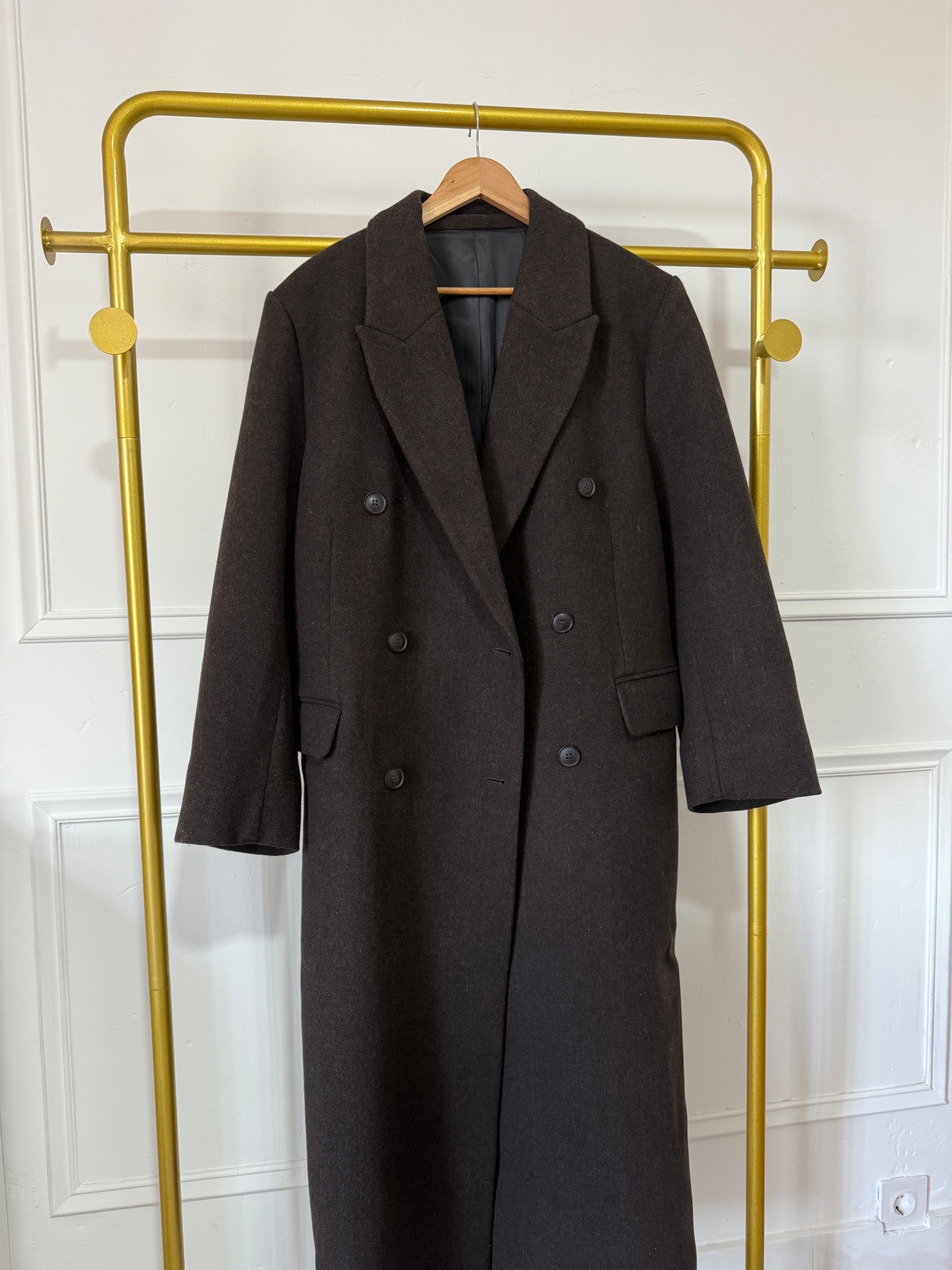 HERRINGBONE COAT🤎
Tags: winter autumn layer layering outfit ideas chic women’s style h&m weekday asos checked oversized double breasted wool-blend capsule wardrobe outerwear city break 

#LTKwinter #LTKautumn #LTKstyletip