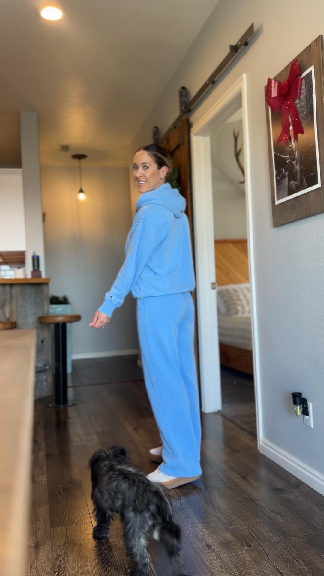 Another day another sweatsuit🦋

#LTKGiftGuide #LTKgrwm #LTKCyberWeek