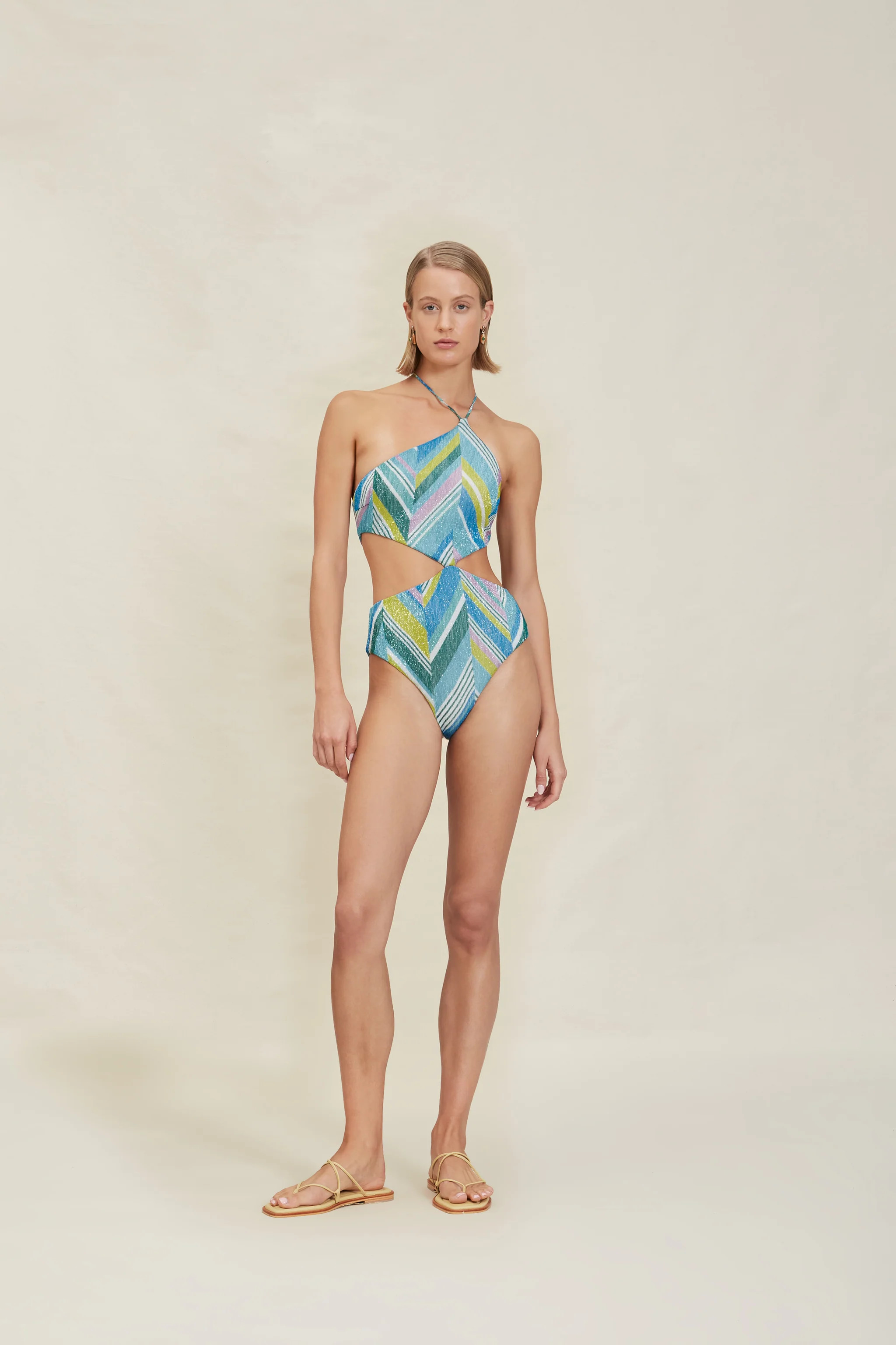 Gabriella Full-Piece | Devon Windsor