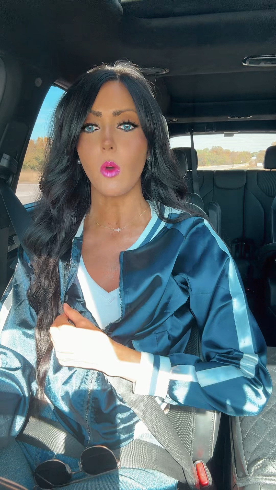 OOTD on the go Sports Mom Basketball season is in full force ladies. 

OOTD// Outfit of the day // Fall Outfit// Basketball mom Outfit // Sports mom outfit//

#LTKFindsUnder50 #LTKStyleTip