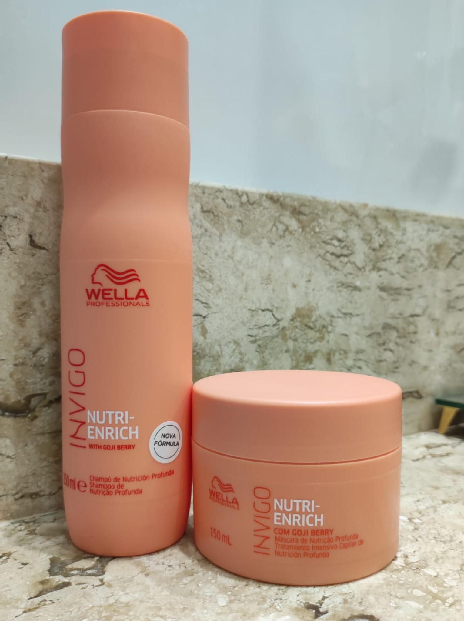 Kit Wella Professionals Invigo Nutri Enrich - Shampoo 250ML + Mascara 150ML.


💕 Kit de tratamento para cabelos secos, ressecados ou quimicamente tratados. Kit Wella Professionals Invigo Nutri-Enrich Trio recupera a saúde dos fios ao hidratar e nutrir profundamente. Assim, melhora a qualidade do cabelo, que ganha muito brilho e maciez.

#LTKbrasil