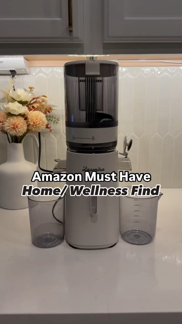 Say LINK and I’ll dm you the details!✨ I love this Amazon juicer, because it looks nice in my kitchen but is also super easy to clean!! It’s on sale under $100 today. Comment for the link. 🙌🏼

Amazon home find, wellness must haves, juicer